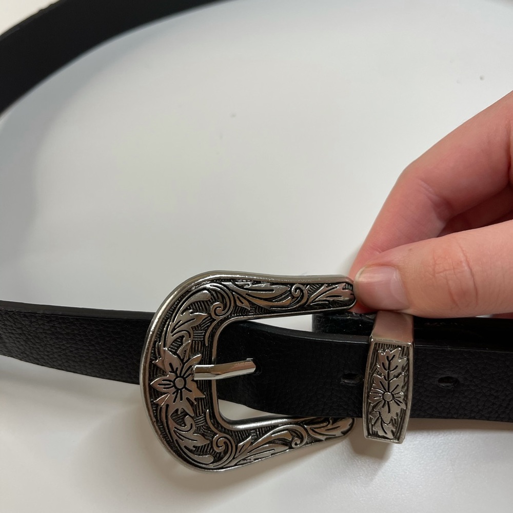 Belt - Picture 3 of 4